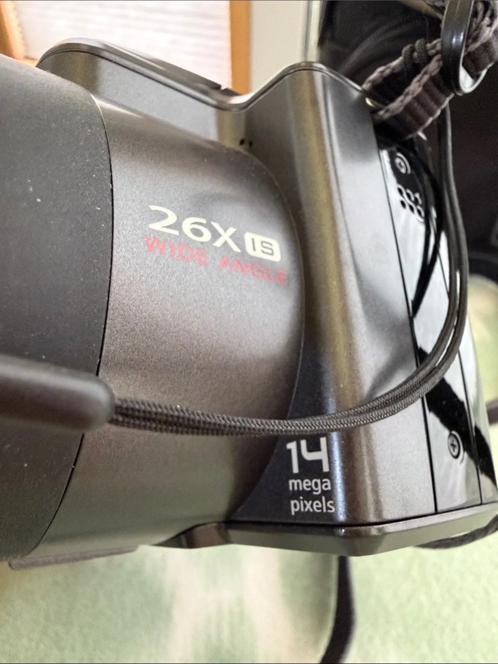 Kodak Black EasyShare Z981 Digital Camera with Black Carry Bag